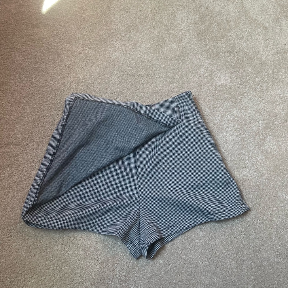 Just seek plaid skort